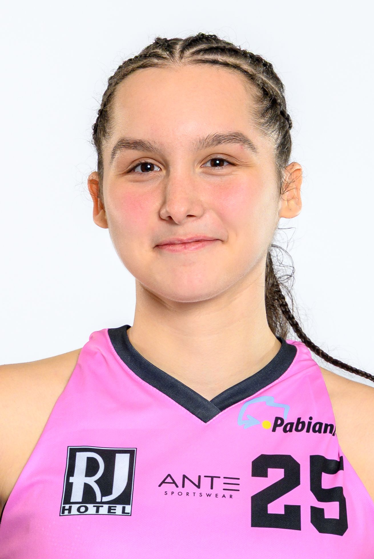 Nikola Okruszek